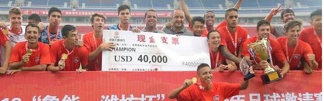 体育平台- 巴黎青训小将连续三场建功  